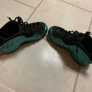 Nike foam posites electric blue